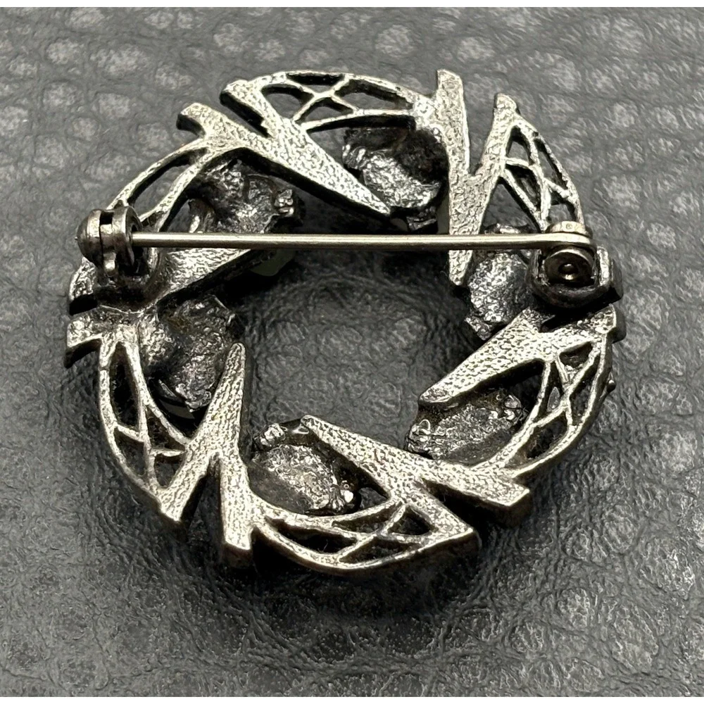 Vintage Celtic Style Silver Tone Semi Precious Stone Wreath Brooch Pin